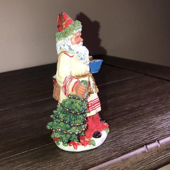 Bishop Nicholas of Myra 1999 Figurine, International Resources - Picture 4 of 7